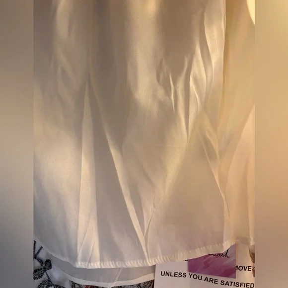 NWT Chicwish Floral Embroidered Mesh Tulle Midi Skirt - Picture 4 of 4